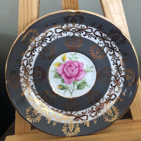 Mix of colours - Picture 2 of 5